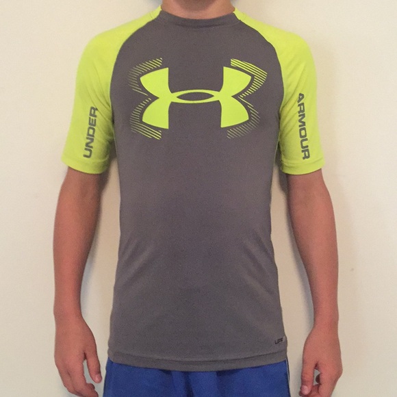 Under Armour shirt - Picture 1 of 4